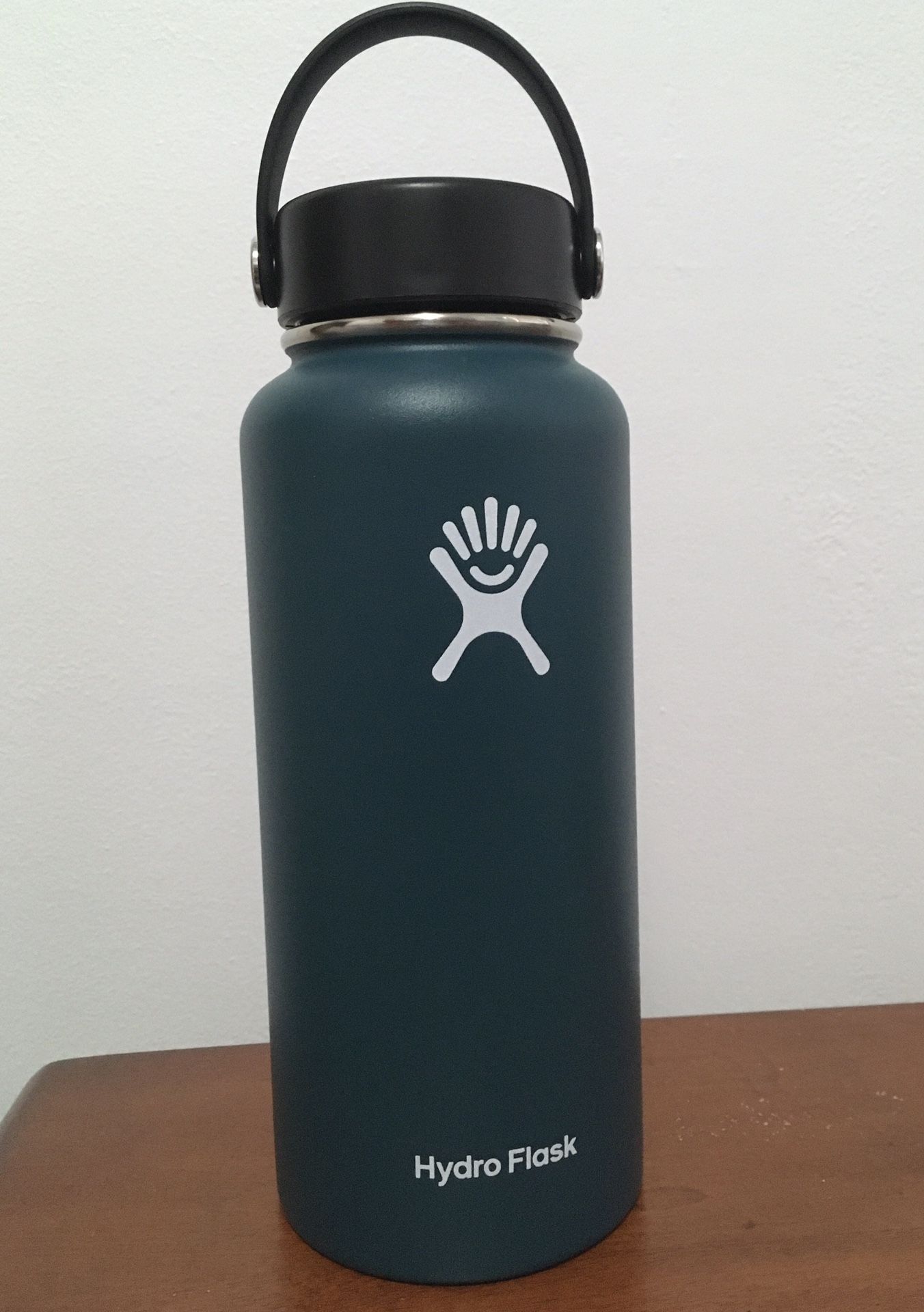 HYDRAPEAK ACTIVE 32 oz Aqua Stainless Steel Insulated Water Bottle Wide  Mouth. frntcab for Sale in San Antonio, TX - OfferUp