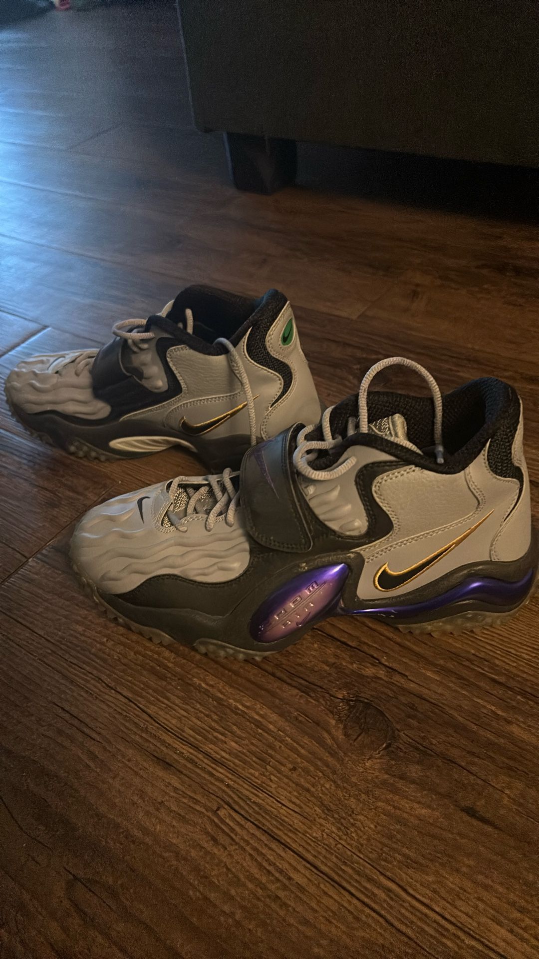 The Men's Nike Air Zoom Turf Jet '97 Size 9