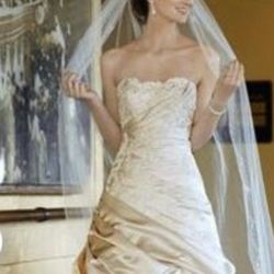 DAVID'S BRIDAL DRESS NEW , BEAUTIFUL!!!!