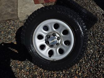 GMC 2004 tires