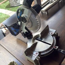 Delta 10” Single Bevel Miter saw In Great Working Condition 