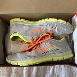 Nike Free 5.0 running shoes