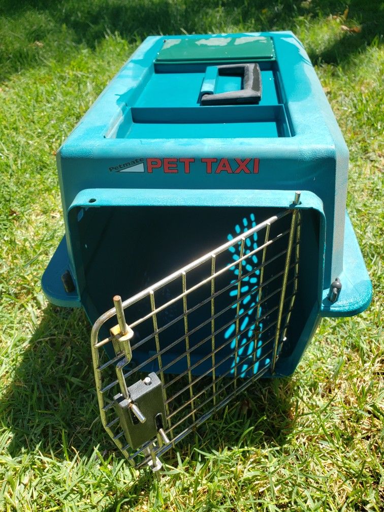 Small Dog Pet Taxi Kennel 