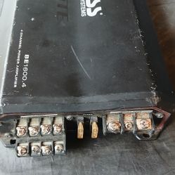 Bose Elite 1600w 4 Channel 