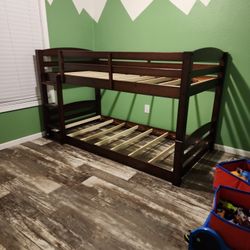 Twin Bunk Beds