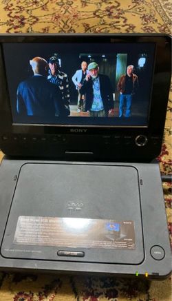 Sony DVP-FX820 8-Inch Portable DVD Player, Black w/Charger
