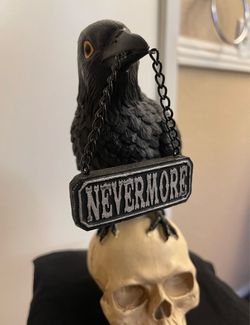 Edgar Allen Poe Raven Statue