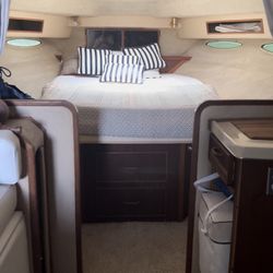 Sea Ray 340 Cabin Cruiser Boat