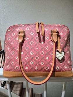 Dooney And Bourke Purse