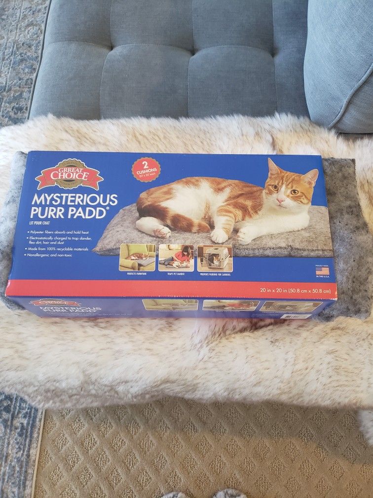 2 NEW CAT BED PADS