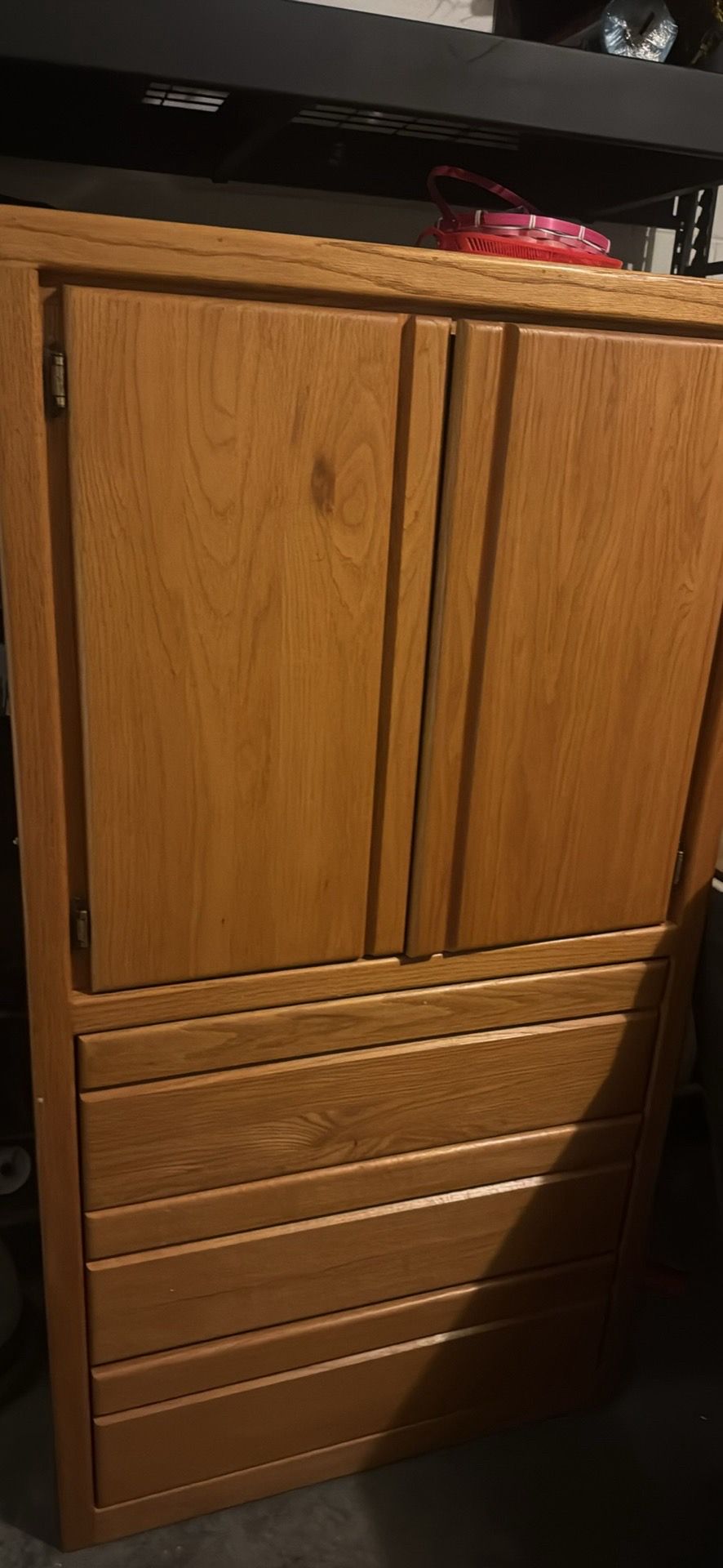 Armoire