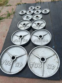 Olympic weight set 255lbs