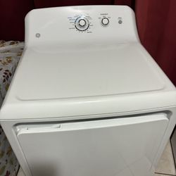 Dryer General Electric  like New