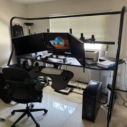 Gaming Desk Or Center 