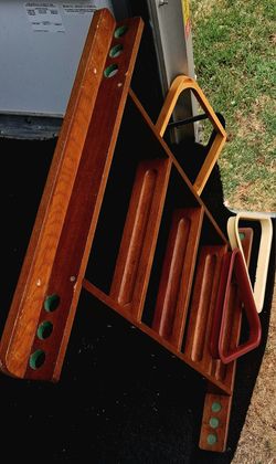 6-Cue Wooden Wall Rack & 4 Billiard Triangles Bundle