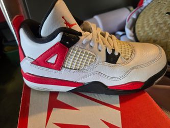 Jordan 4