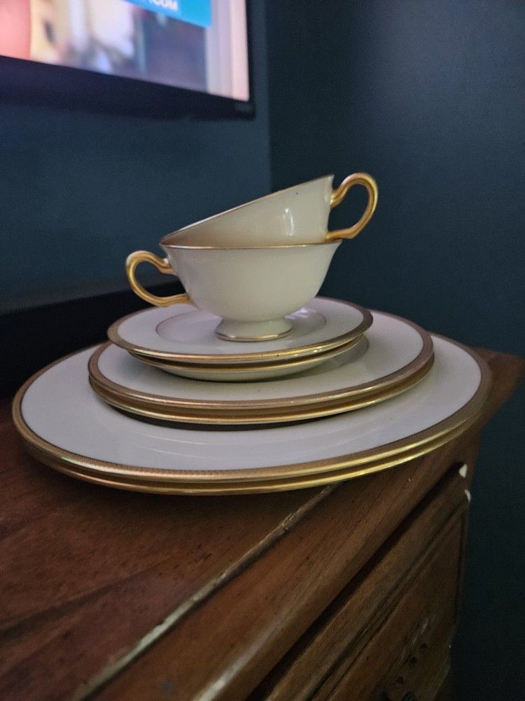 Lenox Fine China In Tuxedo Pattern 