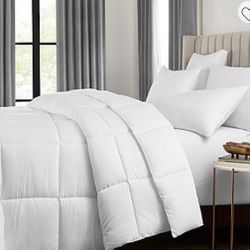 All Season Down Alternative Comforter  White-full/Queen  New In Package 