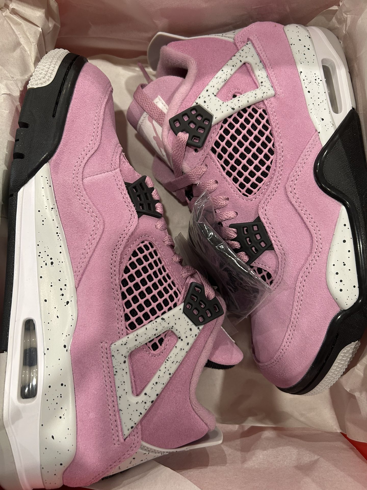 Jordan 4 Pink Orchid Women’s 8.5