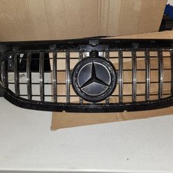2020-2023 Mercedes Benz GLA H247 Glossy Black GT Front Bumper Drille