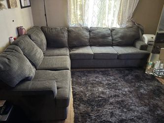 Free sectional