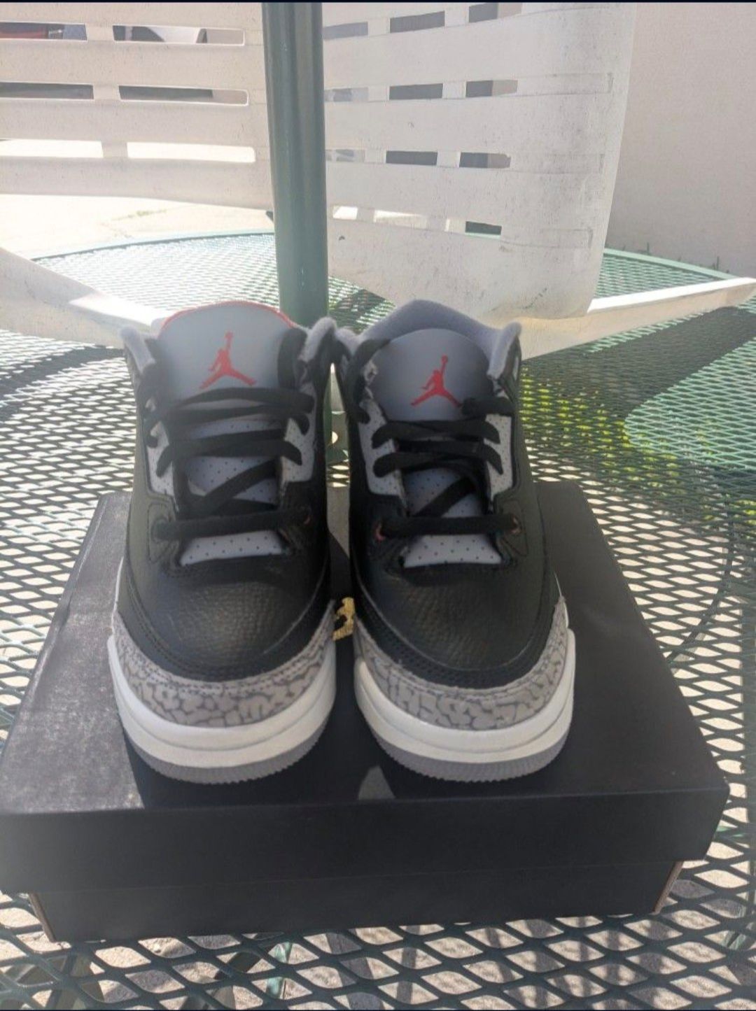 Jordan 3 cement retro