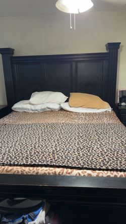 Cal king bedroom set Mattress Not Not included