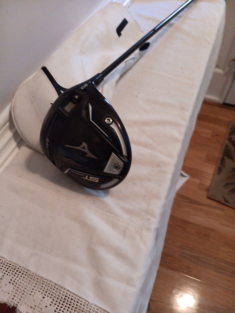 Mizuno ST200x Driver RH,  8.5-11.5, R Flex
