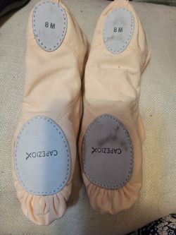 Capezio 8m Canvas Ballet Shoes 🩰 