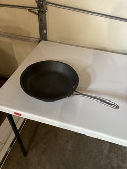 Calphalon 10 in fry pan