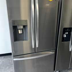 Kenmore Refrigerator 