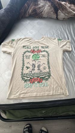 Weekend Wainers Peace Love Music Skeleton Graphic Shirt Size Small