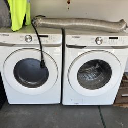 Samsung Front Load Washer Dryer Set – Electric – Works Great