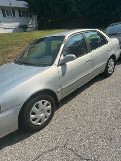 2000 Toyota Corolla
