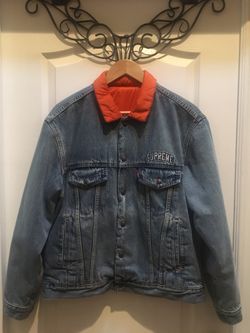 SUPREME LEVI'S Quilted Reversible Trucker Jacket Blue