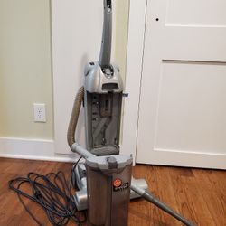 Bagless Upright Hoover With Washable Filter