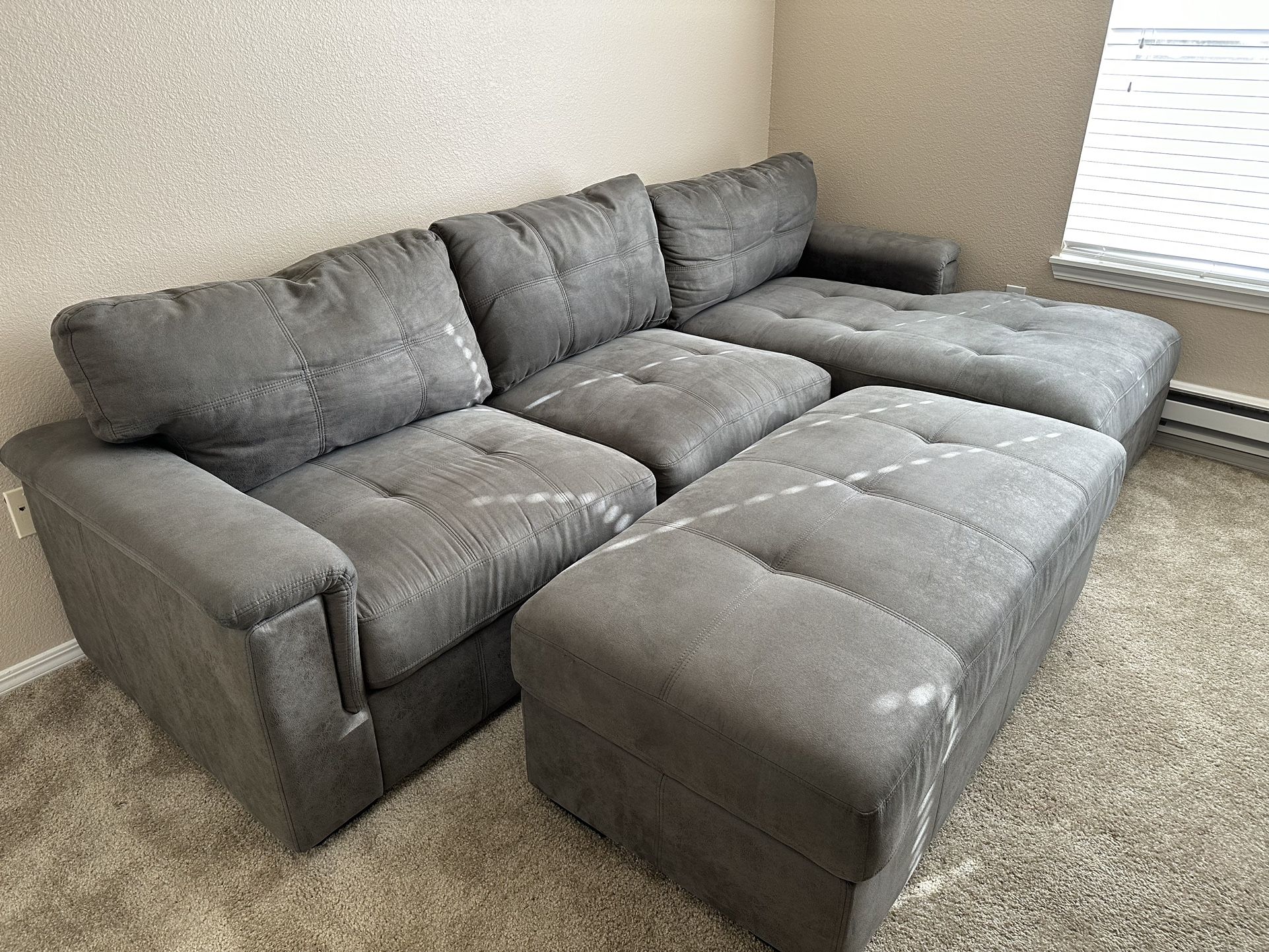 Fred Meyer Gray Couch Sectional