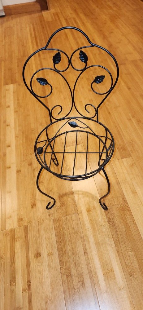 Plant Stand Chair.