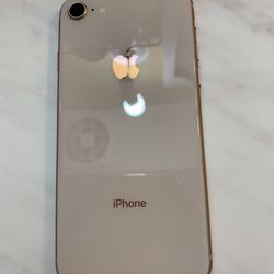 UNLOCKED IPHONE 8/ SEE DESCRIPTION ⭐️