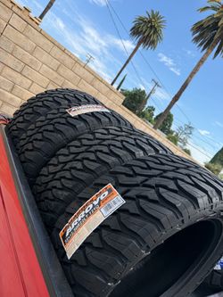 35x12.50r22 Arroyo tires nuevas con 50,000 millas de garantÃa las 4