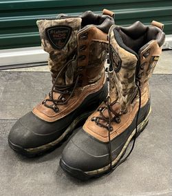 Water Proof Hunting Boots In Size 11