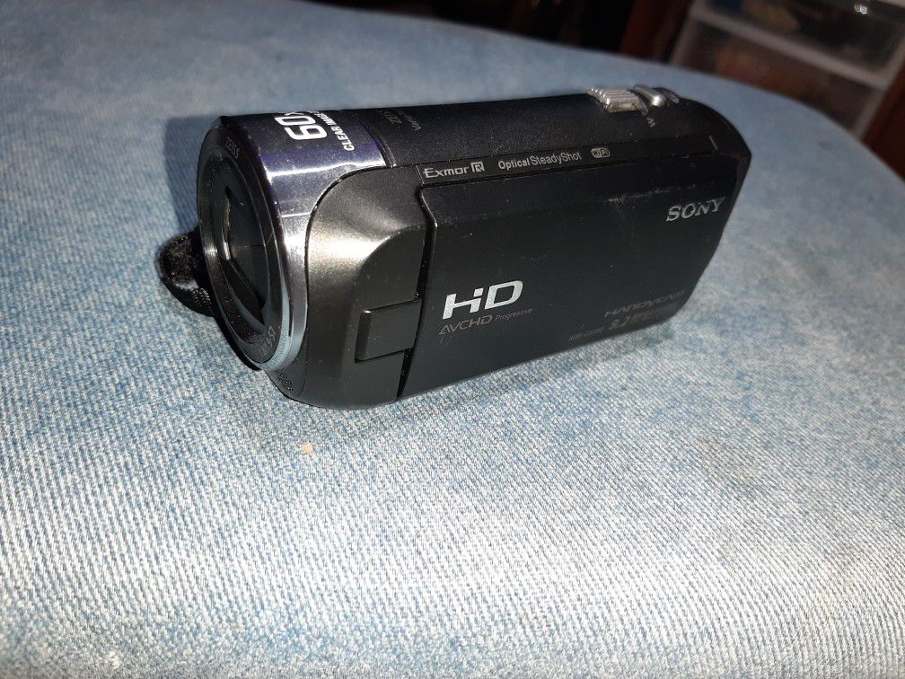 Sony HDR-CX440