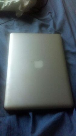 MACBOOK PRO