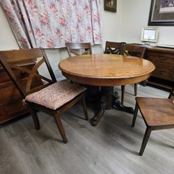 circular table with 6 chairs 