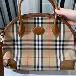 Authentic  Burberry Shoulder bag
