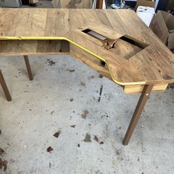 Corner Sewing Table