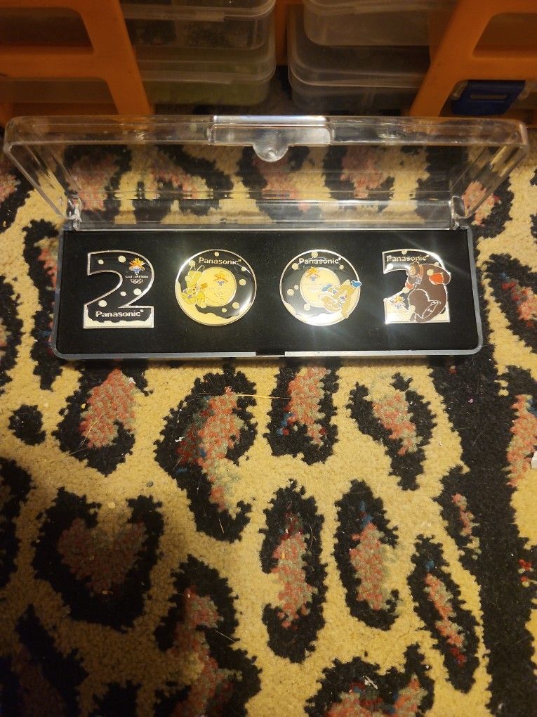 2002 Salt Lake City Olympic Pins Set