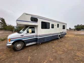 Class C Motorhome RV Ford Chassis