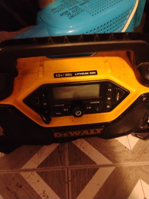 DeWalt Radio From Lowe's 30$