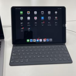 iPad Pro 10.5” Wifi + Cellular AT&T 